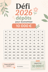 Femme souriante tenant un cochon tirelire, illustrant le défi d'épargner en 2026.