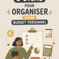 Une femme souriante montrant son budget sur un tableau